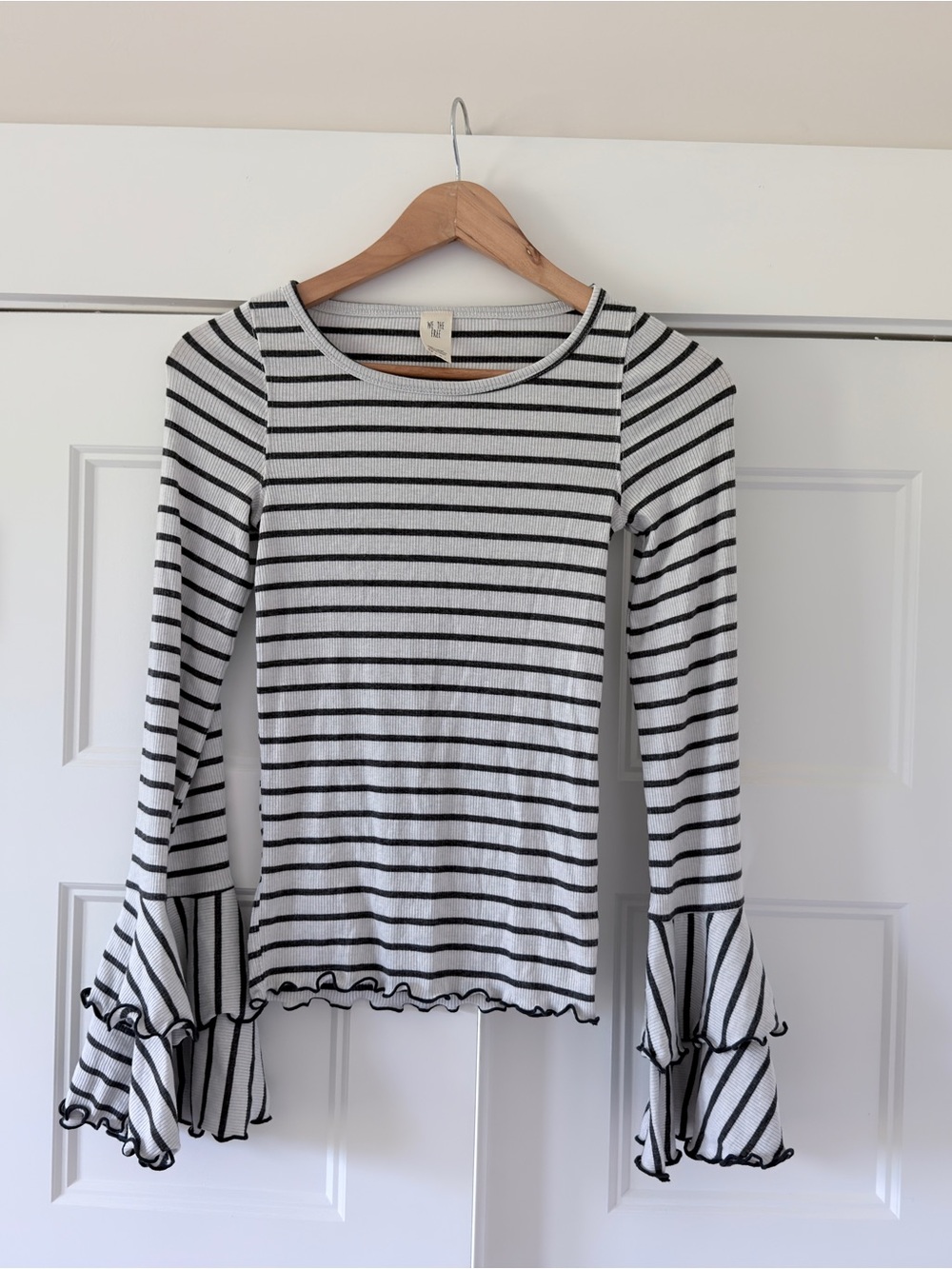 We the Free Striped Ruffle Sleeve Long-Sleeve Top - White Gray Bell XS